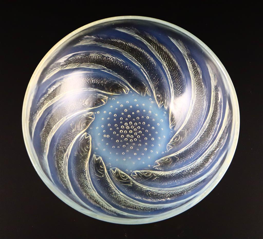 René Lalique. A pre-war Poissons No.2 pattern opalescent bowl, no.3264, designed in 1931, 29.5cm